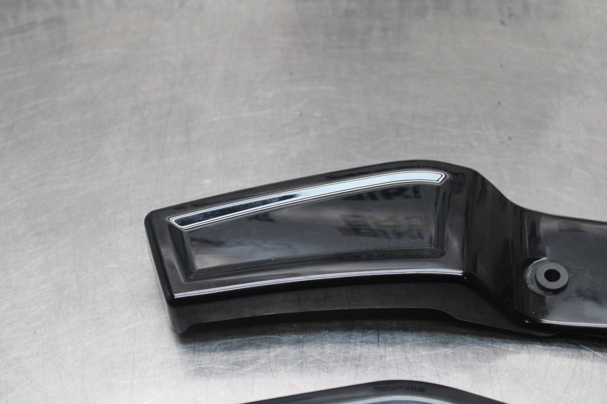 15 SUZUKI BOULEVARD C50 FRAME COVER COWL SET PAIR BB775