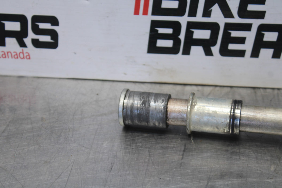 08 KAWASAKI VULCAN 1600 VN1600D NOMAD FRONT WHEEL RIM AXLE PIVOT BOLT BB904