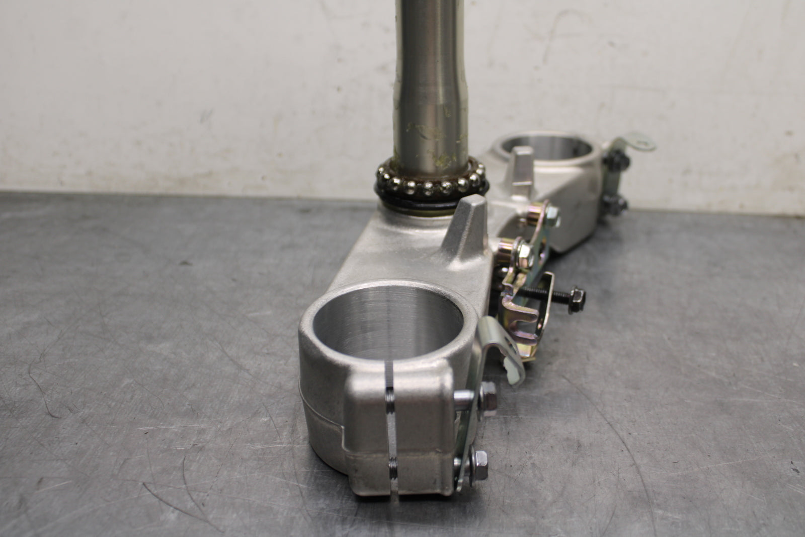 12-25 KAWASAKI NINJA ZX14R NEW!! FRONT FORKS CLAMP LOWER TRIPLE TREE STEM BB757