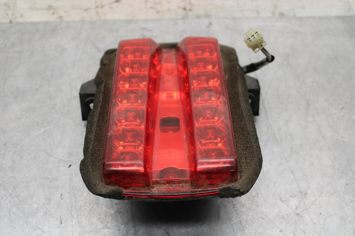 2006 Suzuki SV650S REAR TAIL TAILLIGHT BACK BRAKE LIGHT BB65