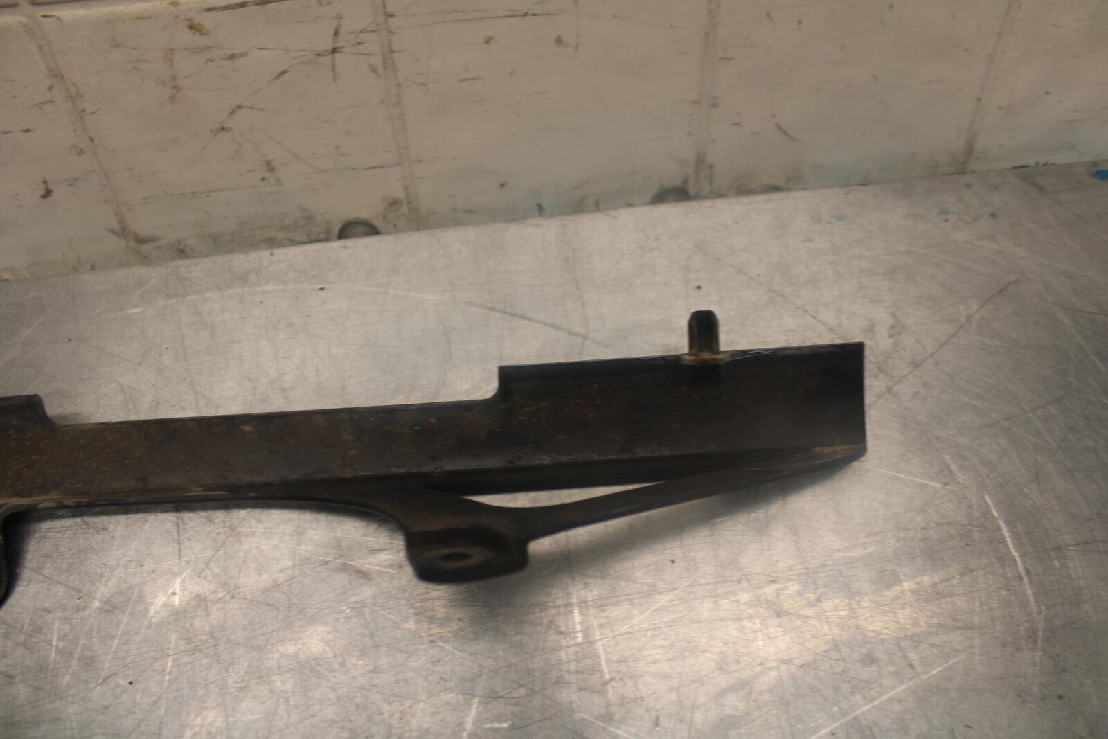 07-08 KAWASAKI NINJA ZX6R REAR BACK DRIVE CHAIN GUARD COVER  36014-0020 BB456