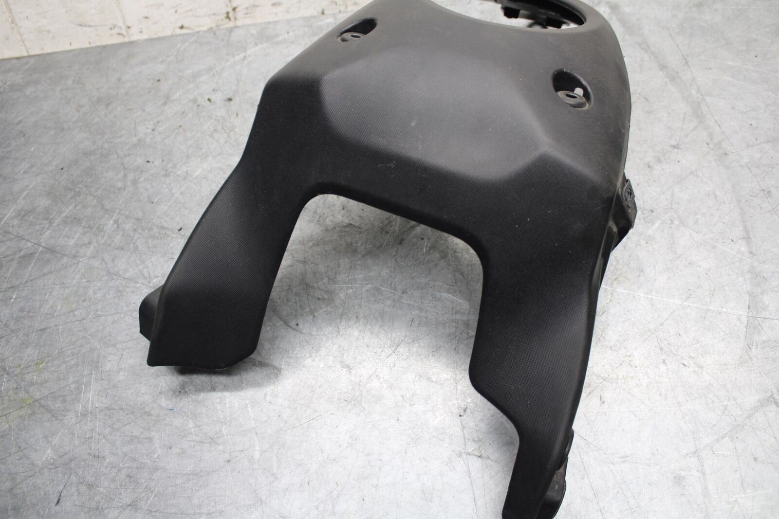 2015 Yamaha FZ07 GAS TANK FUEL CELL COVER FAIRING COWL BB531