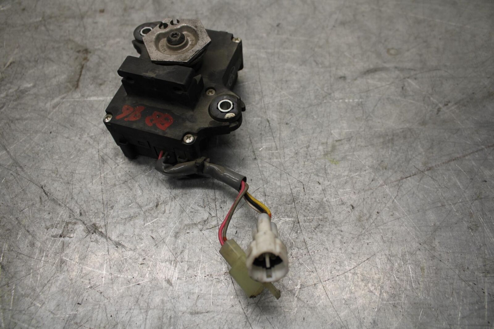 2009 Kawasaki Ninja ZX6R ZX600R EXHAUST VALVE SERVO MOTOR 21174-0005 BB44