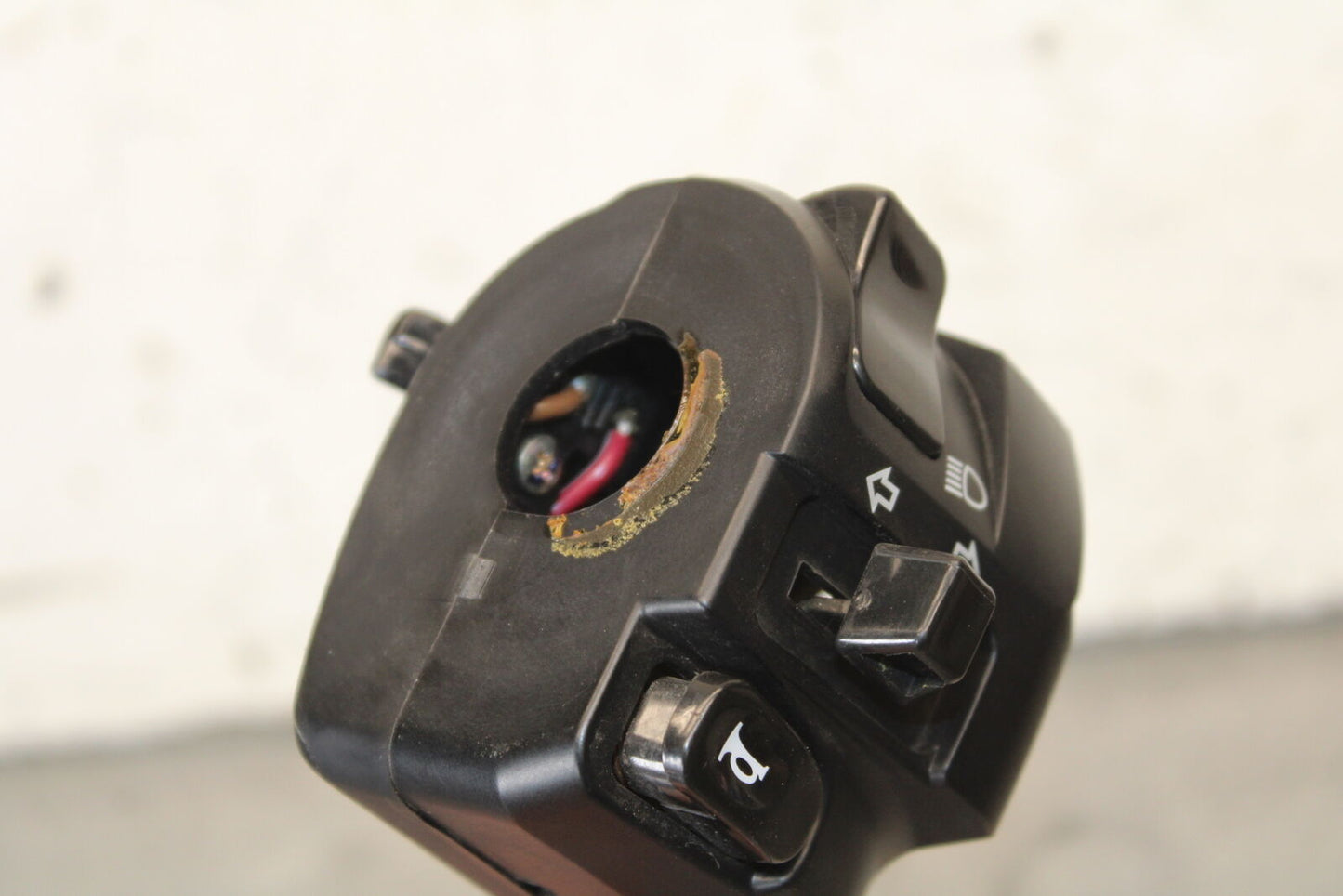 18-23 KAWASAKI NINJA 400 LEFT CLIP ON HANDLE HORN SIGNALS SWITCH SWITCHES  BB679