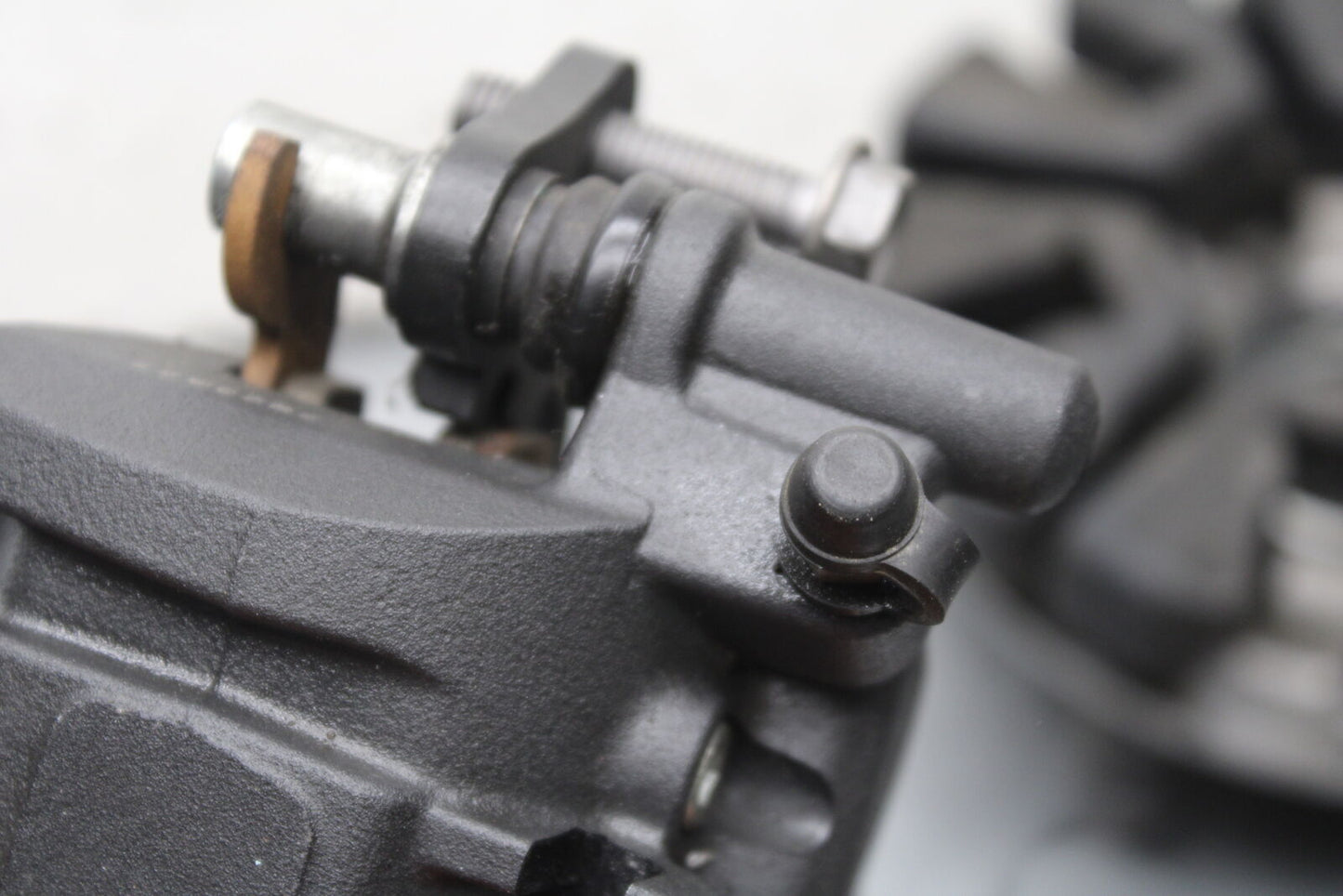 18-23 KAWASAKI NINJA 400 LEFT FRONT BRAKE CALIPER BB660