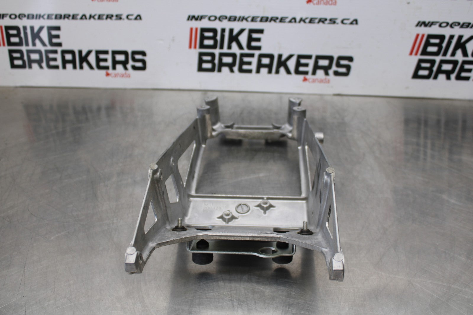 06-07 SUZUKI GSXR 600 REAR BACK TAIL SUBFRAME SUB FRAME BB178
