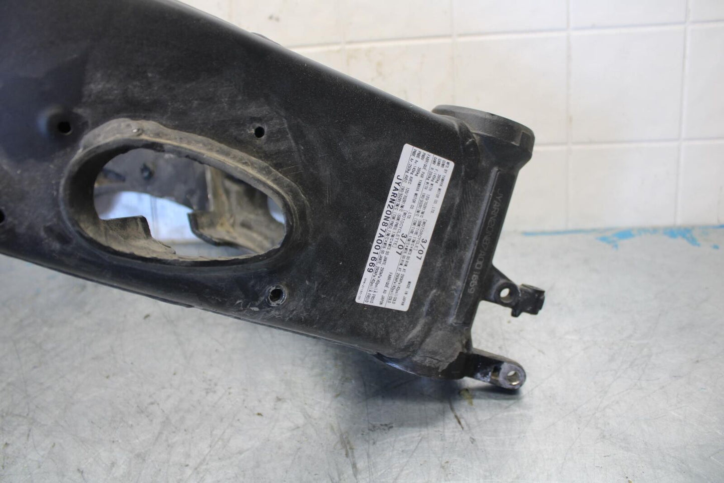 07-08 YAMAHA YZF R1 FRAME CHASSIS BB425