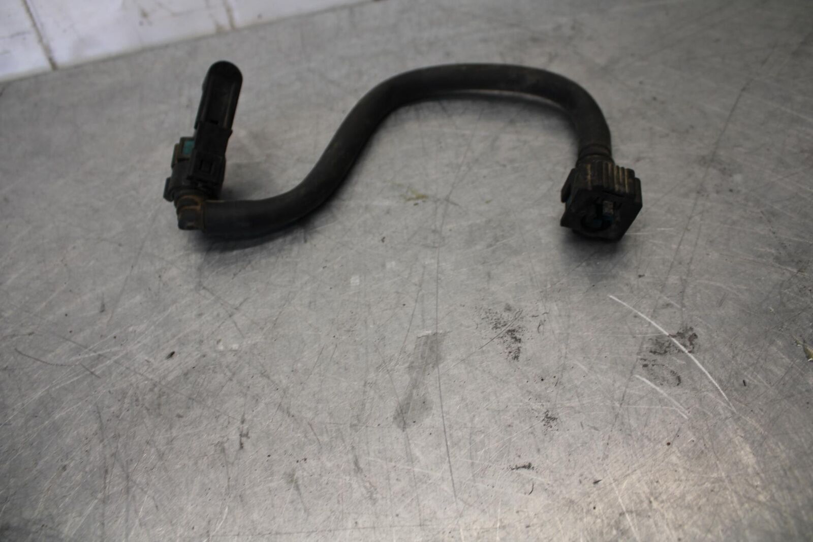07-08 YAMAHA YZF R1 FUEL HOSE GAS LINE TUBE PIPE BB439
