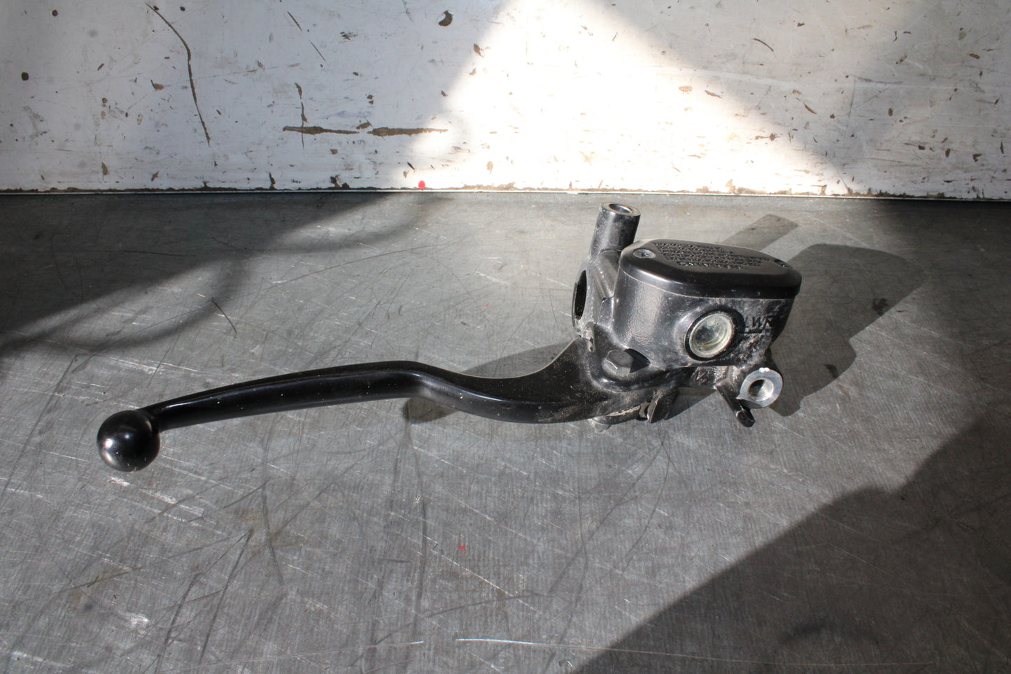 19-22 KAWASAKI Z400 FRONT BRAKE MASTER CYLINDER w/ LEVER BB708