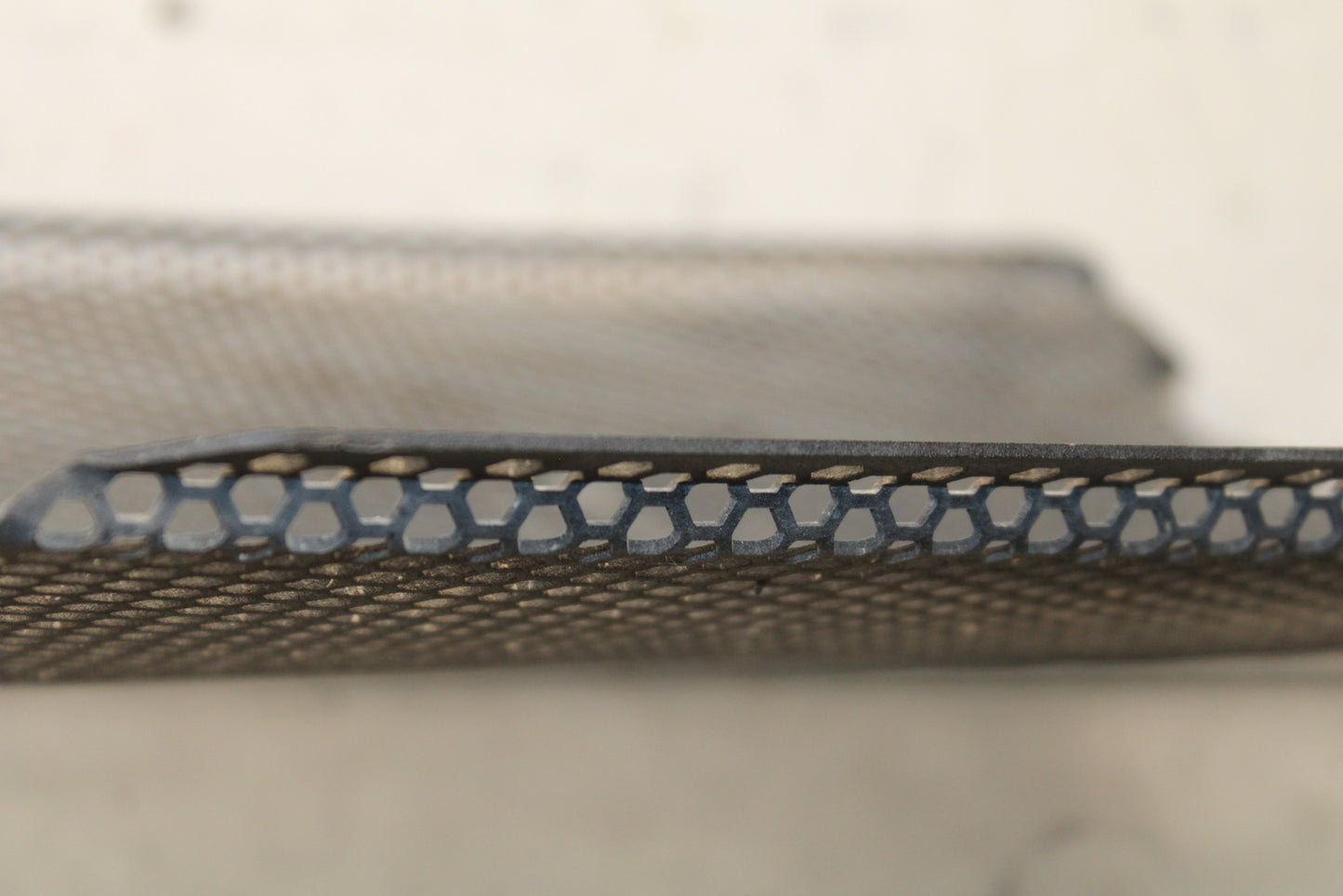 16 KAWASAKI NINJA ZX10R COOLANT RADIATOR GUARD GRILLE BB650