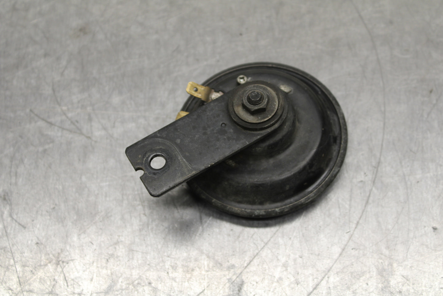 12-13 KAWASAKI Z1000 HORN SIGNAL BB743