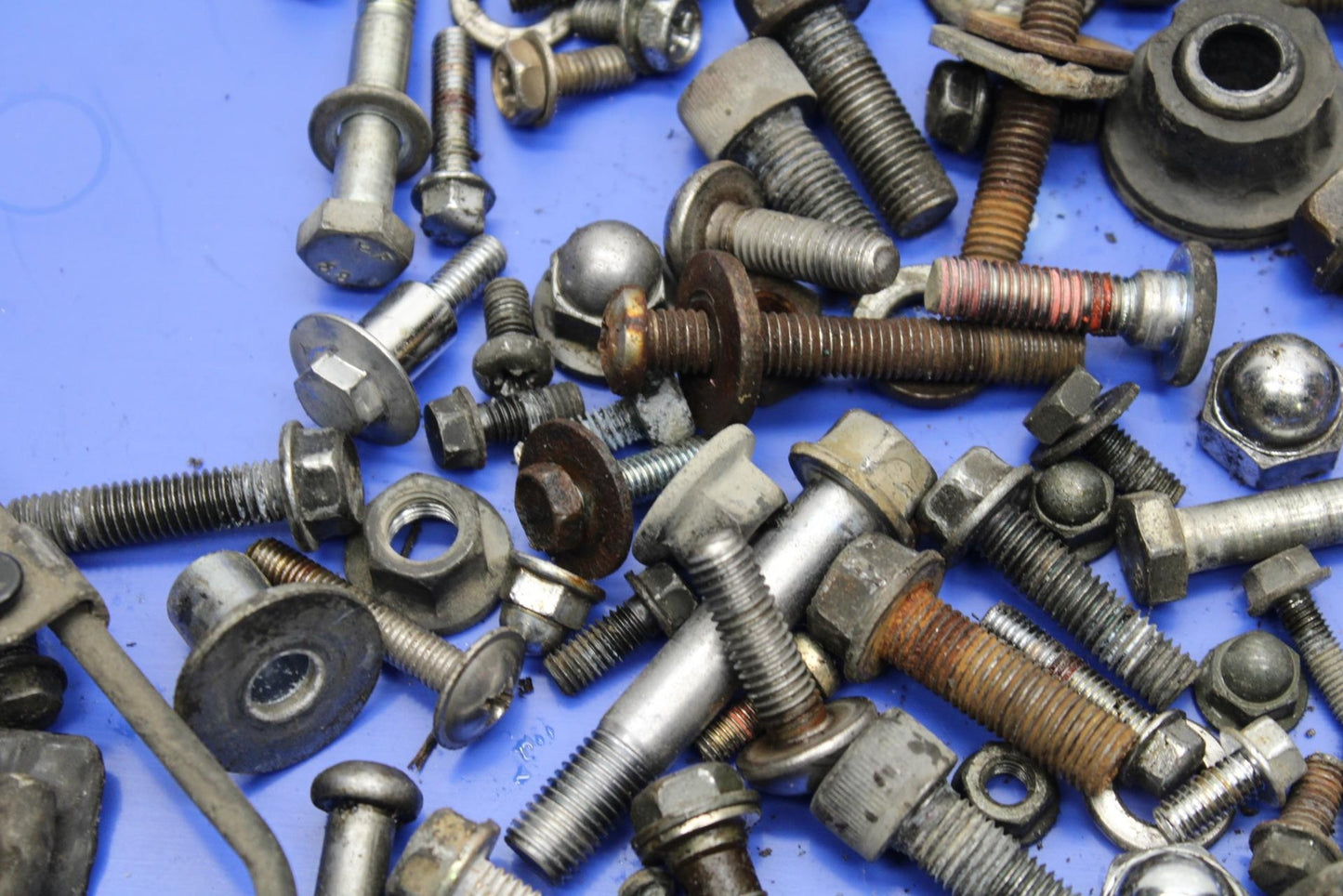 2005 Kawasaki Vulcan 1500 Classic MOUNTING BOLTS AND MISC. HARDWARE  BB576