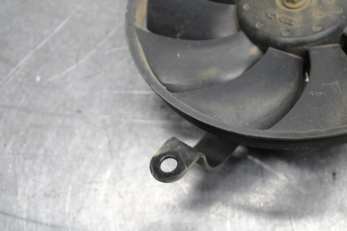 08-10 SUZUKI GSXR 600 ENGINE RADIATOR COOLING FAN  BB721
