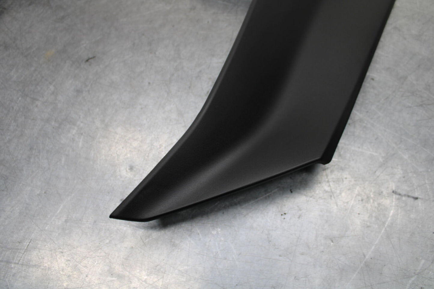 18-24 KAWASAKI NINJA 650 LEFT & RIGHT MID UPPER SIDE FAIRING COWL PLASTIC BB725