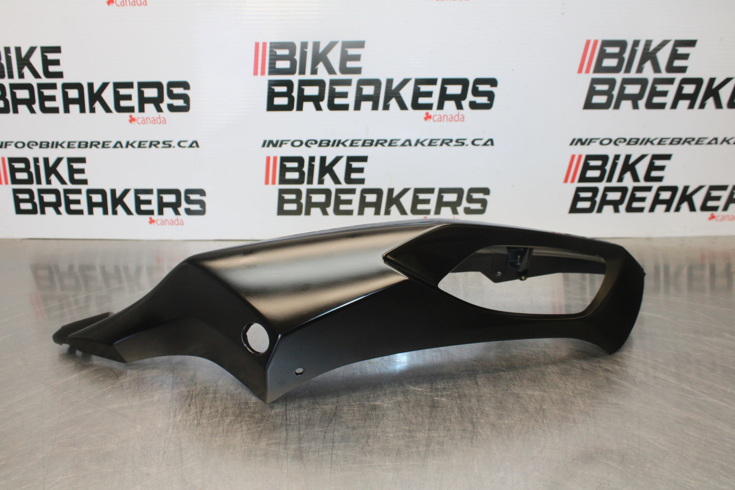 23-24 KAWASAKI NINJA ZX14R LEFT REAR BACK TAIL FAIRING COWL SHROUD BB169