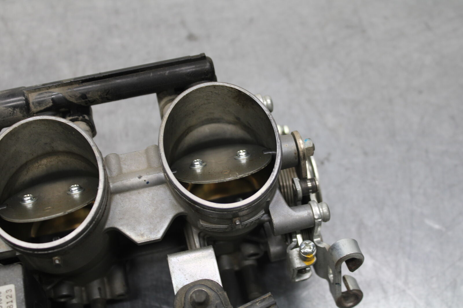 12-13 KAWASAKI Z1000 MAIN FUEL INJECTORS / THROTTLE BODIES BB743