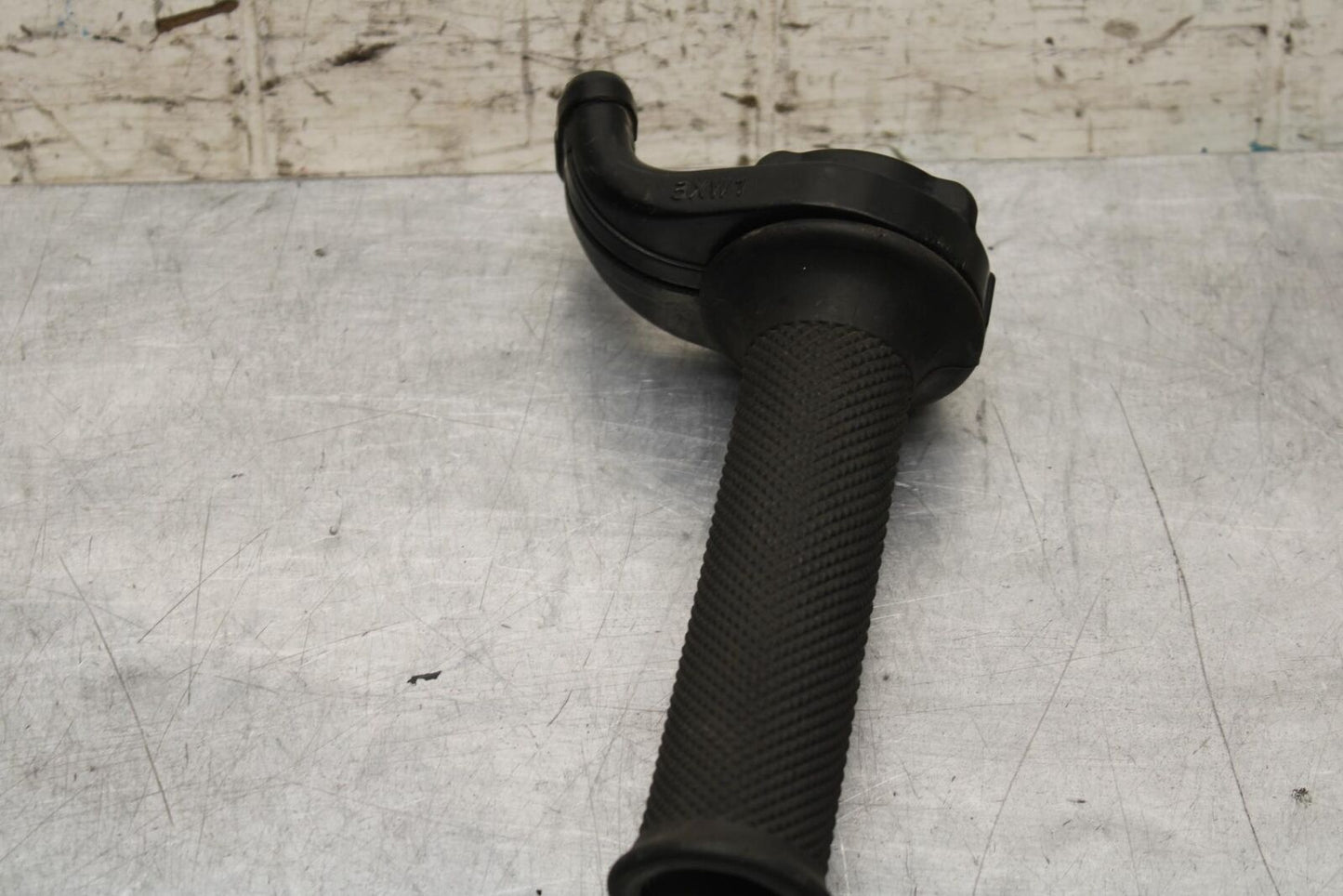 2000 Kawasaki Ninja ZX12R ZX1200A THROTTLE CABLE LINE HOUSING GUIDE BB565