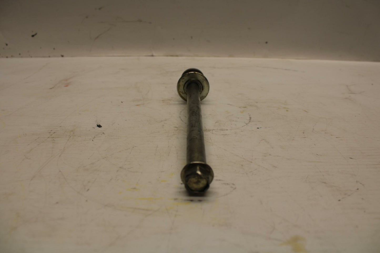 04-09 SUZUKI GS500F FRONT WHEEL RIM AXLE PIVOT BOLT  BB278