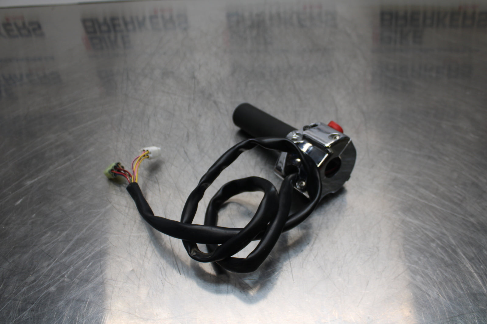 09 YAMAHA ROYAL STAR XVZ1300TF VENTURE RIGHT CLIP ON HANDLE KILL OFF START BB151