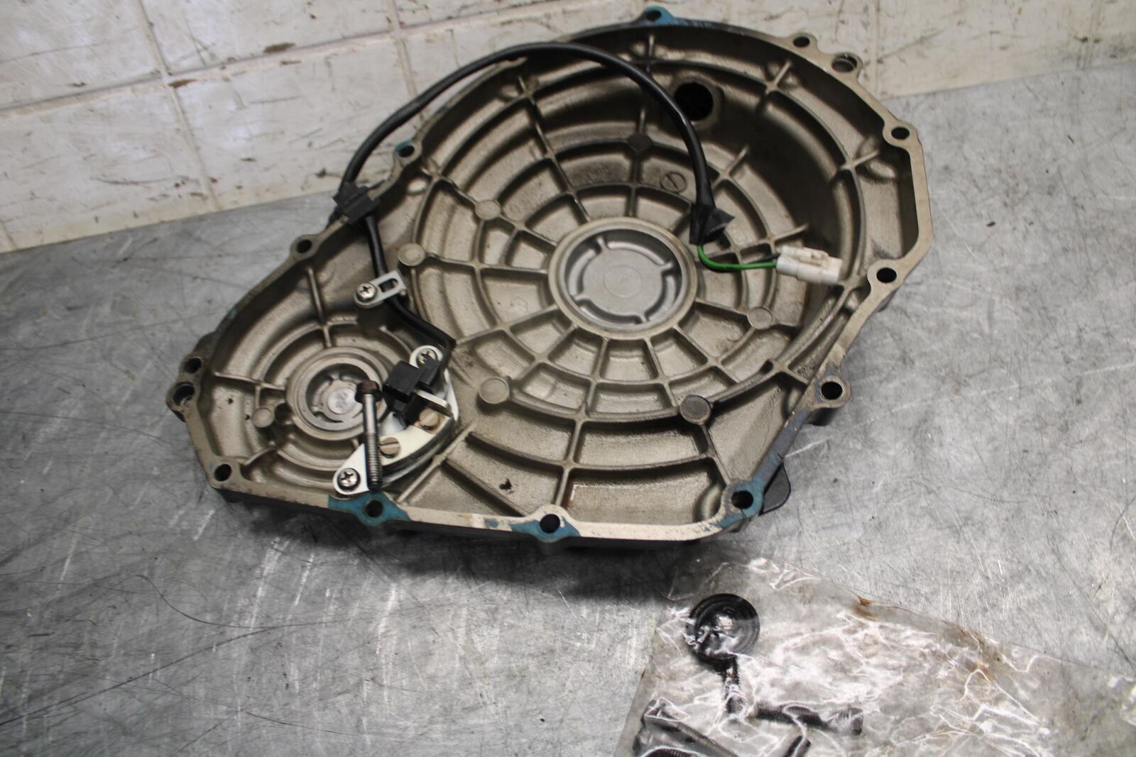 2007 Suzuki GSXR750 CLUTCH SIDE ENGINE MOTOR COVER 11341-01H00 BB50