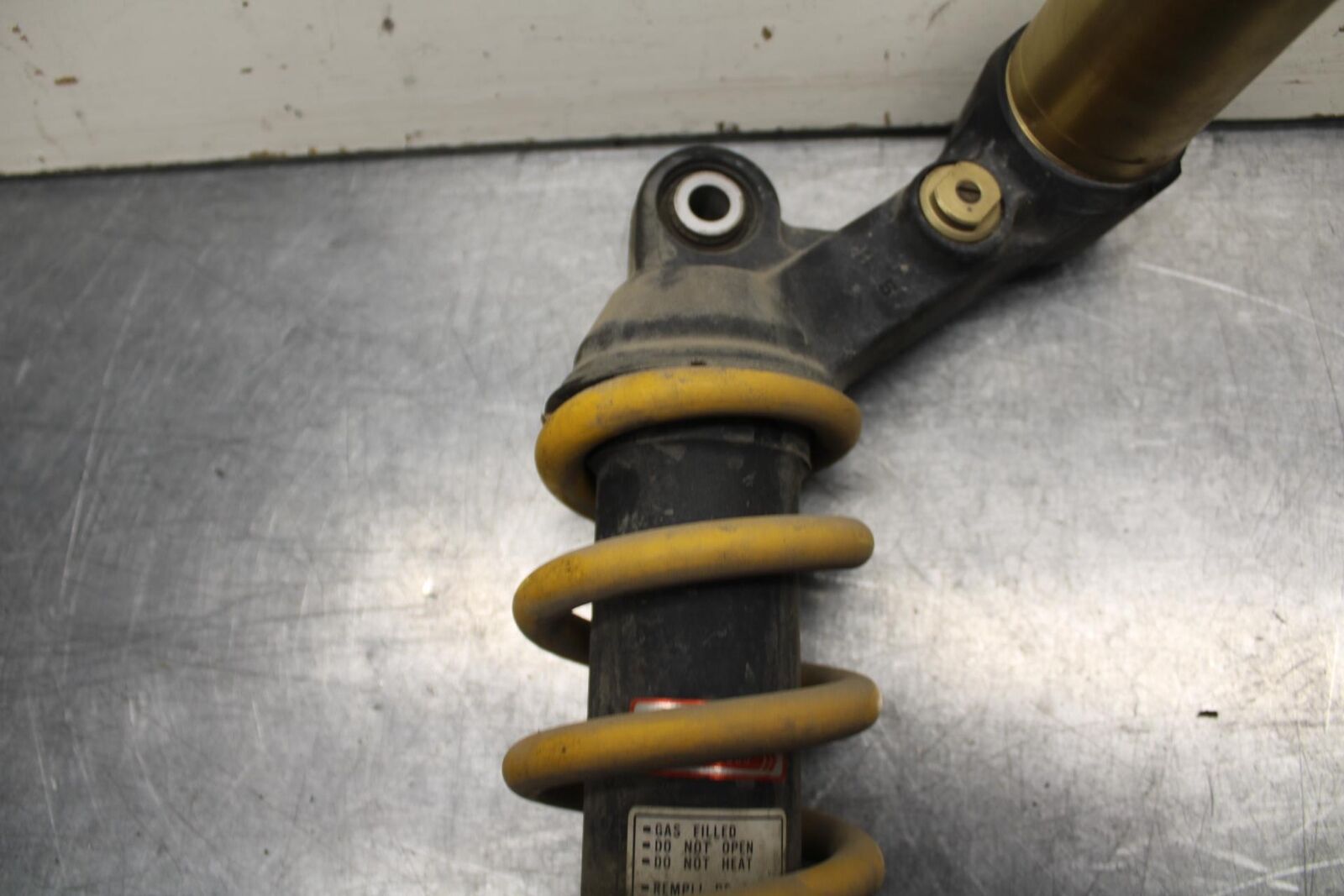 03-04 HONDA CBR600RR REAR SHOCK ABSORBER SUSPENSION 52400-MEE-003 BB614