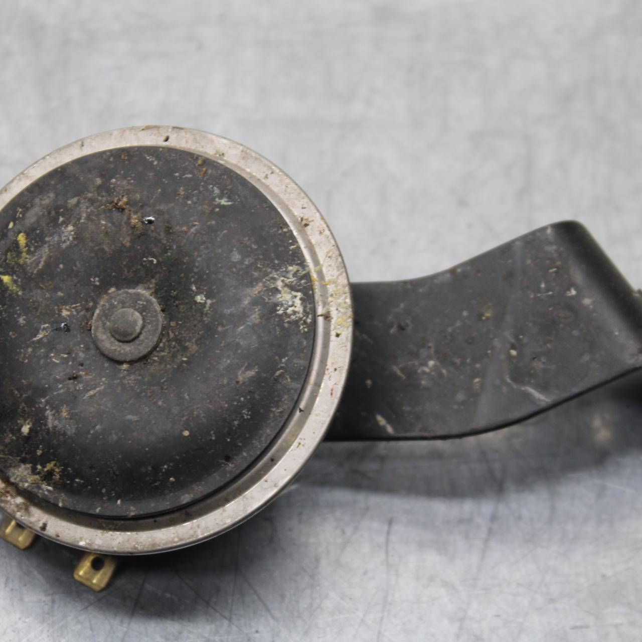 2011 Kawasaki Ninja ZX6R ZX600R HORN SIGNAL 27003-0061 BB587