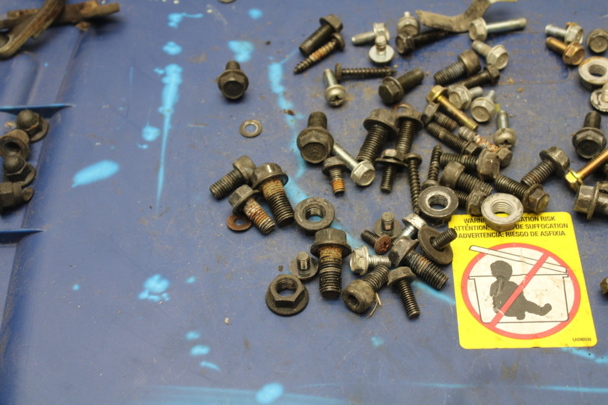 96 KAWASAKI NINJA 500 EX500A MOUNTING BOLTS HARDWARE MOTOR SCREWS BB768