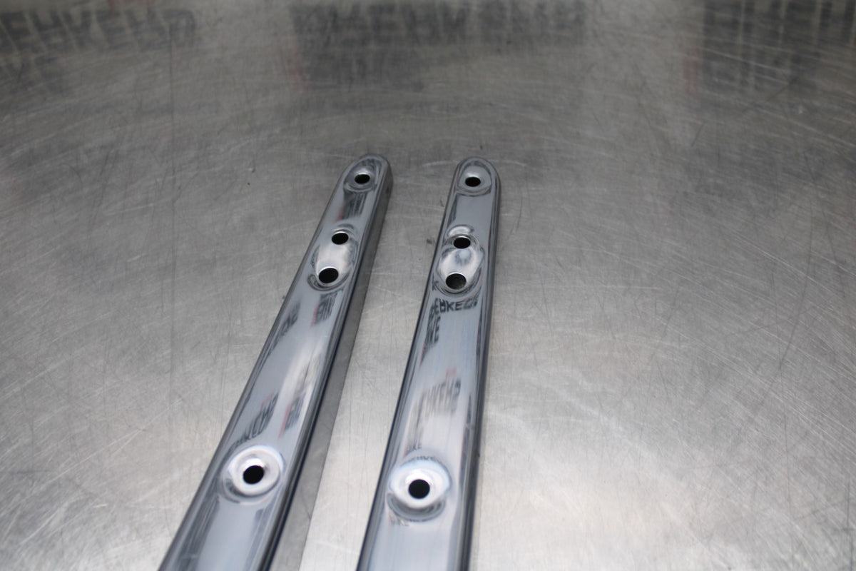 09 HARLEY-DAVIDSON SPORTSTER 1200 CUSTOM XL1200C REAR FRAME COVERS STRUTS  BB776
