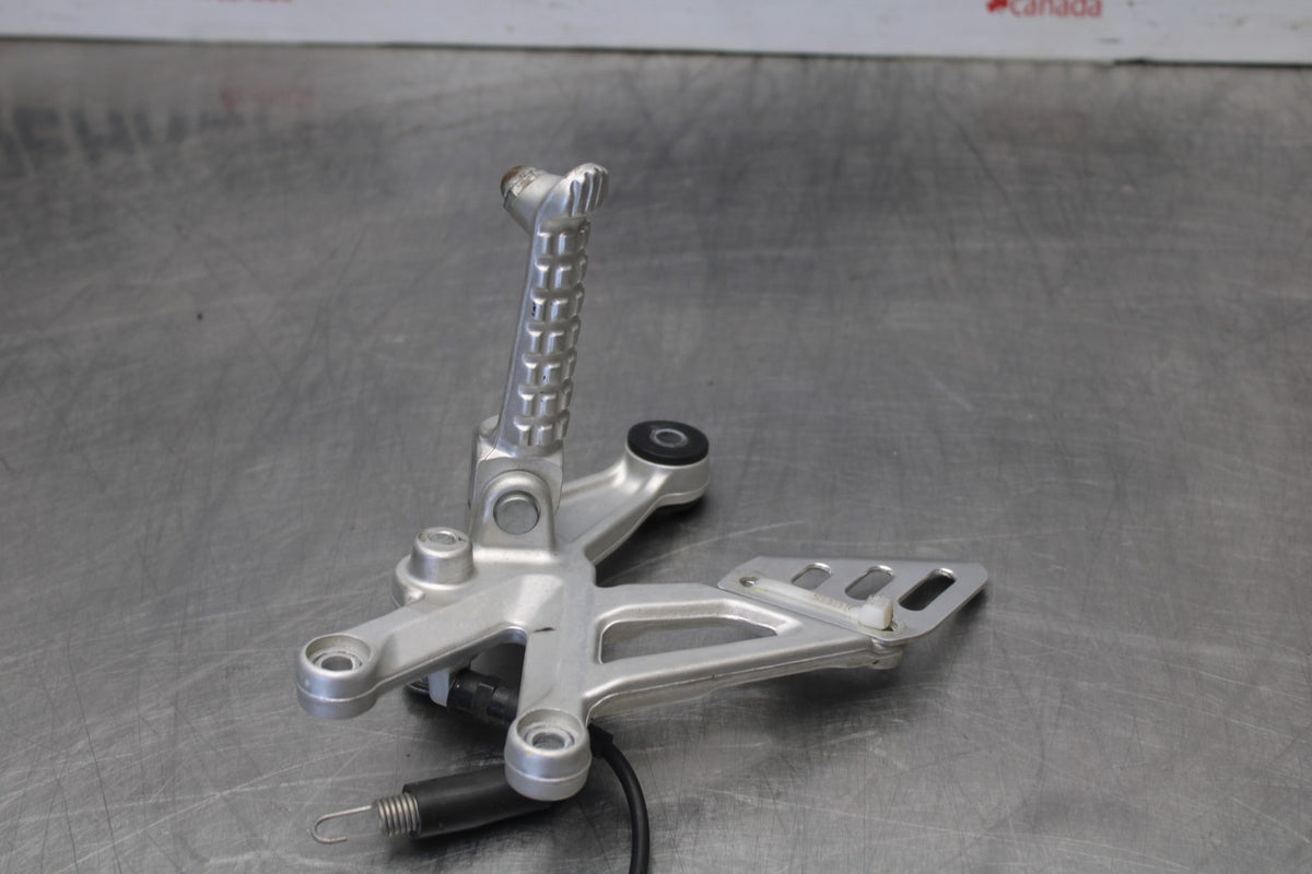 16 APRILIA TUONO V4 1100 RIGHT REARSET REAR SET DRIVER FOOT PEG REST STOP BB905