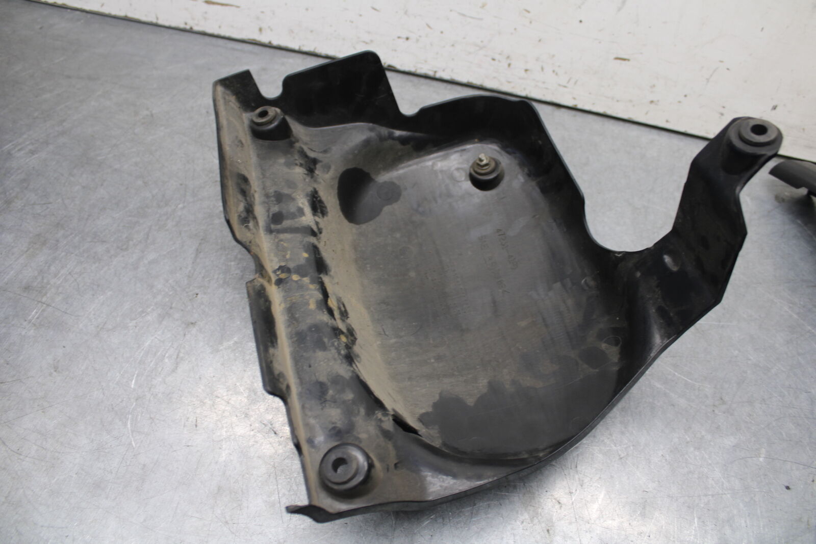 05-06 SUZUKI BOULEVARD M50 FRAME COVER 47351-41F00-019 47351-41F01-019 BB671