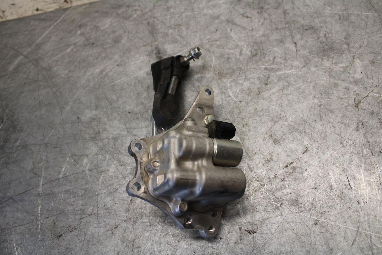 2009 Honda CBR600RR STEERING DAMPER STABILIZER 53700-MFJ-D01 BB536