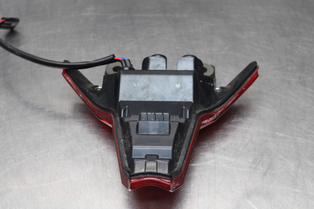 24-25 KAWASAKI NINJA ZX4R REAR TAIL TAILLIGHT BACK BRAKE LIGHT BB840