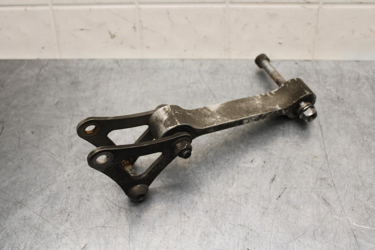 2009 Triumph Daytona 675 REAR DOGBONE SHOCK LINKAGE LINK  BB584