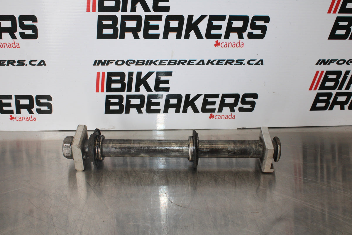 07-08 YAMAHA YZF R1 REAR AXLE BACK WHEEL RIM PIVOT BOLT AXEL BB160