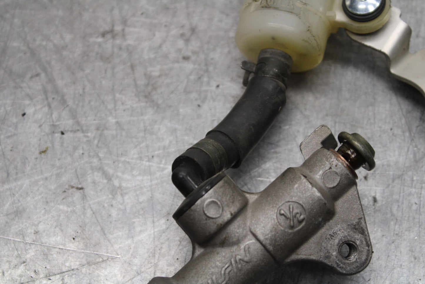 06 YAMAHA YZF R6 REAR BACK BRAKE MASTER CYLINDER W RESERVOIR BB716