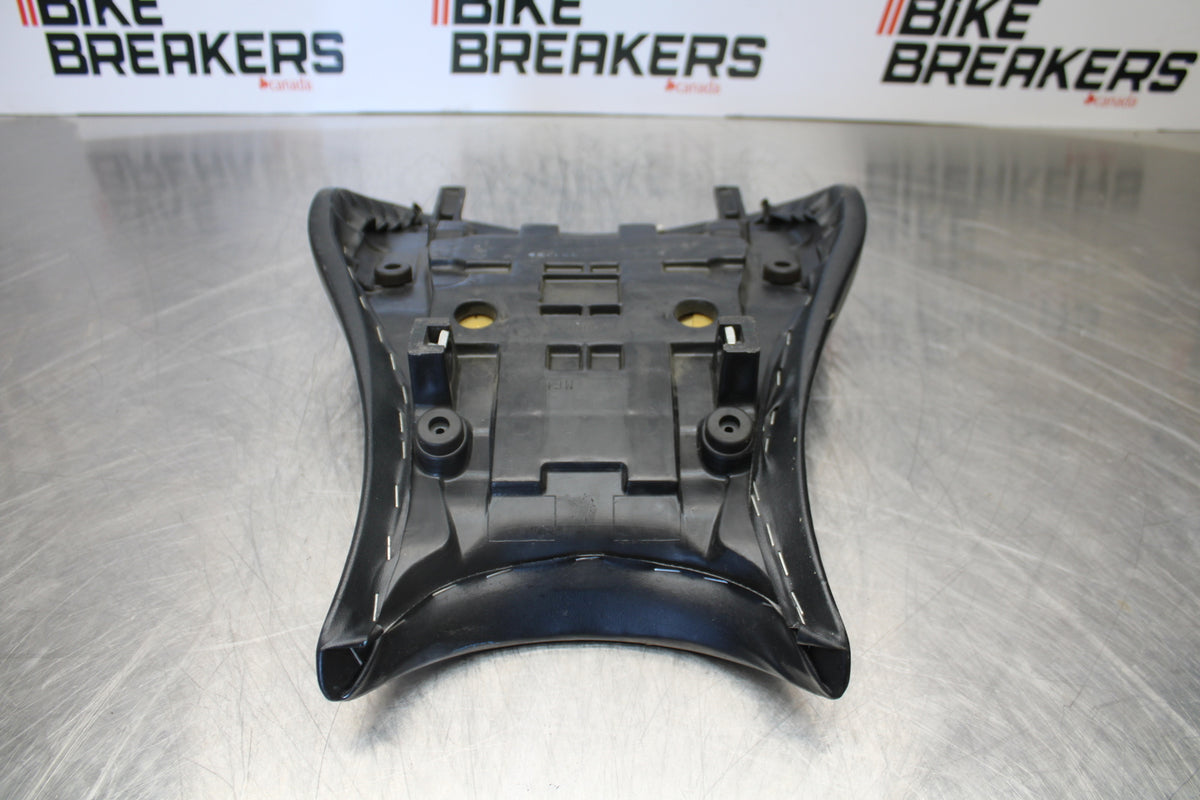 12-16 HONDA CBR1000RR FRONT DRIVERS SEAT PAD SADDLE PILLION BB157