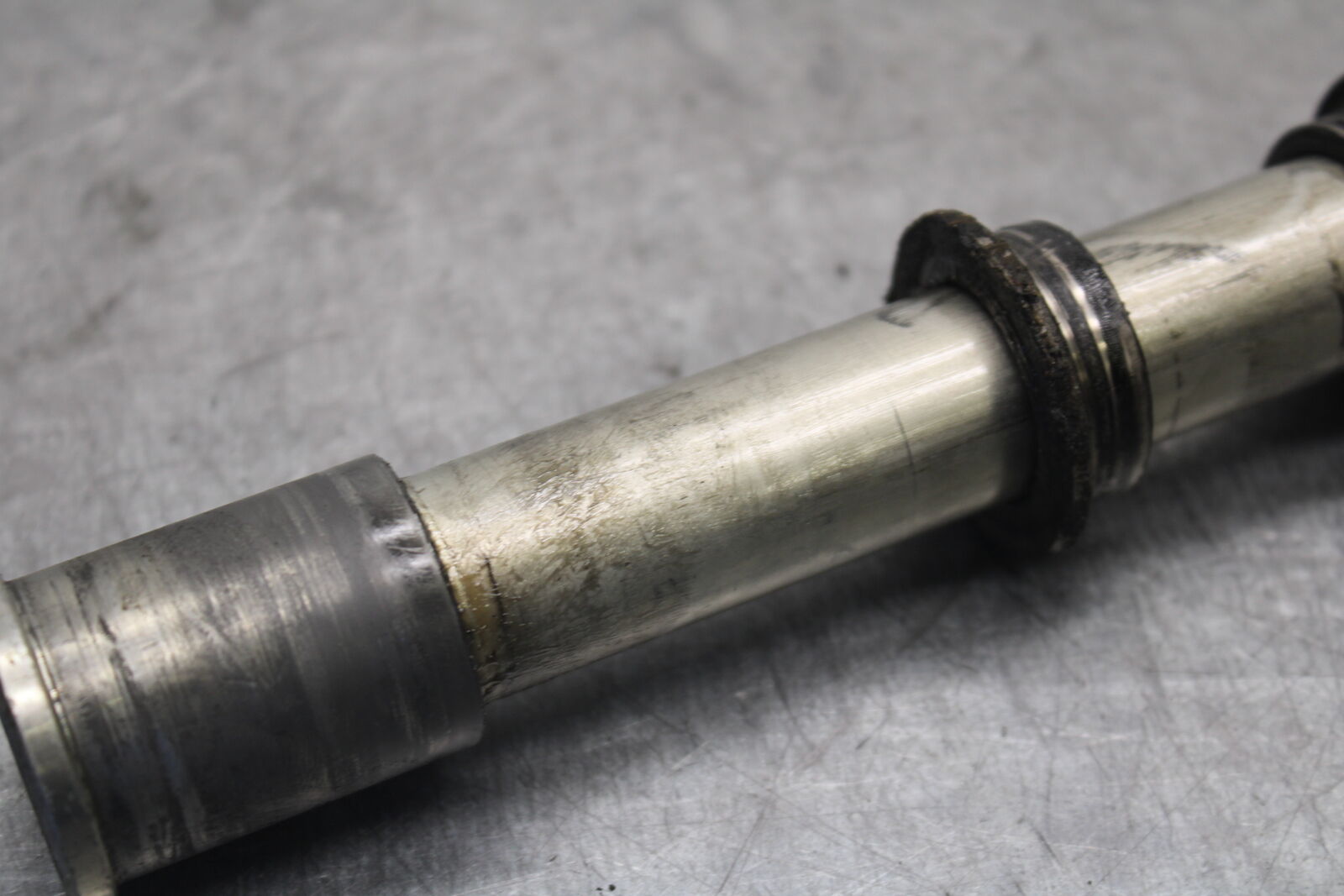 09-12 KAWASAKI NINJA ZX6R FRONT WHEEL RIM AXLE PIVOT BOLT 41068-0034 BB698