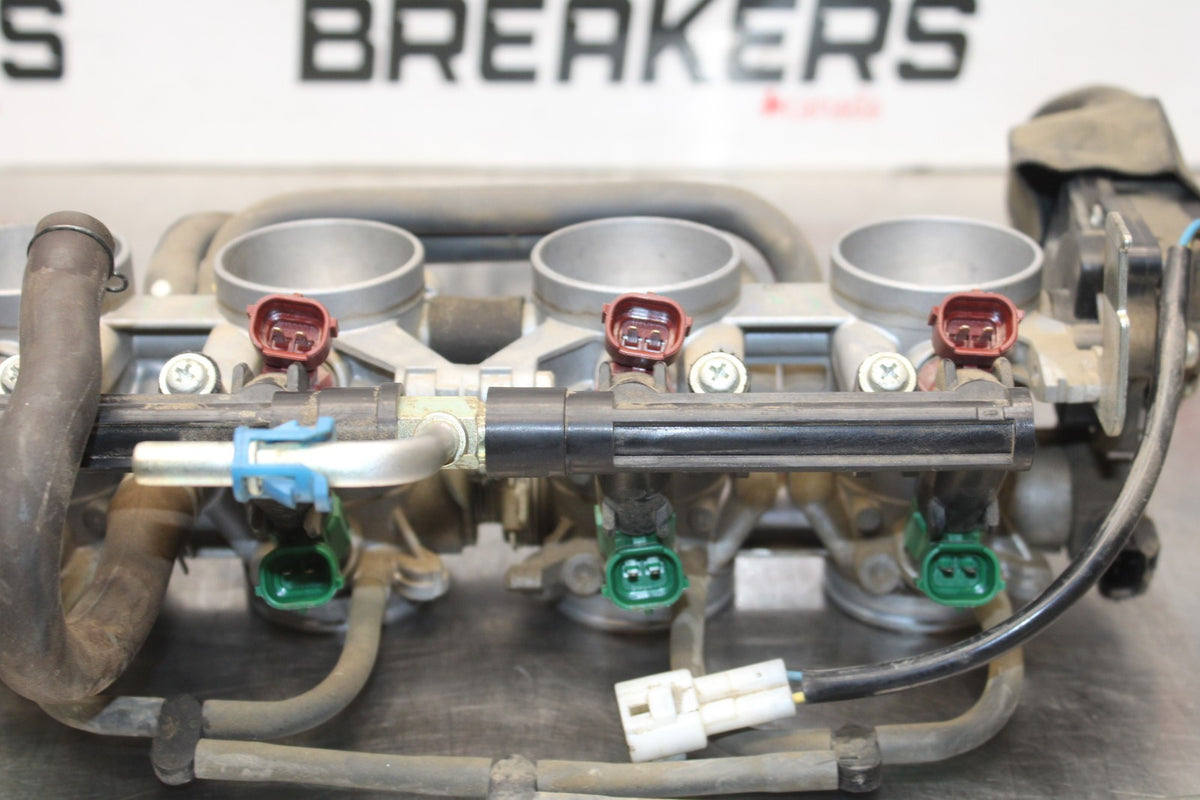 08-10 SUZUKI GSXR 600 MAIN FUEL INJECTORS / THROTTLE BODIES BB835