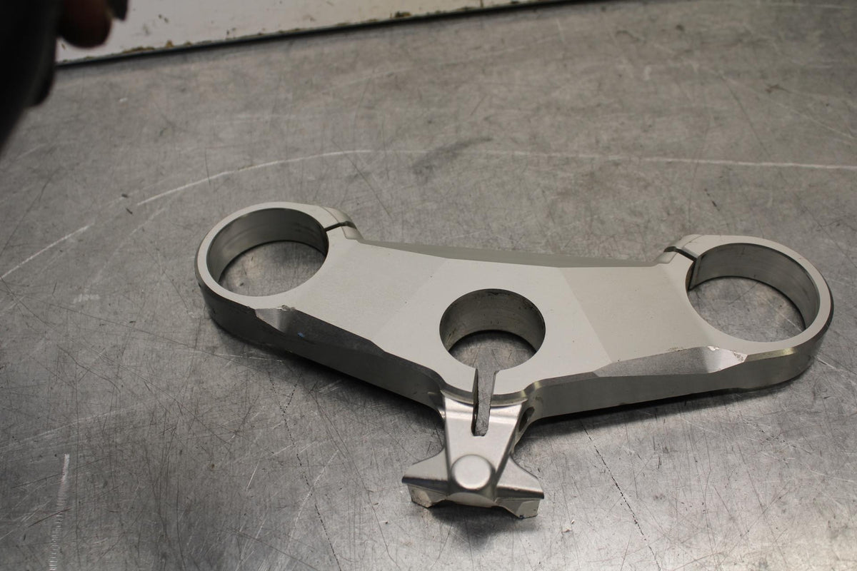 08-10 DUCATI 848 FORKS UPPER TRIPLE TREE CLAMP BB623