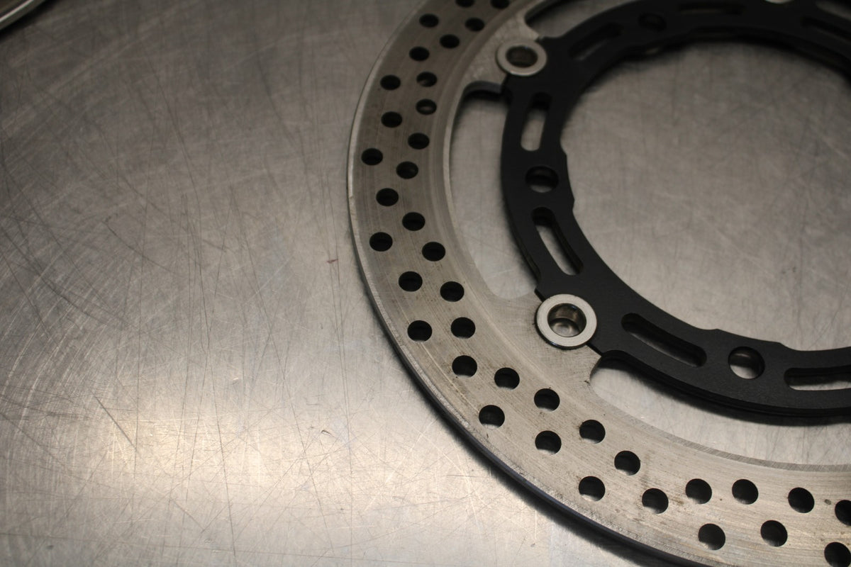 25 KAWASAKI Z900 FRONT LEFT RIGHT BRAKE ROTORS DISCS BB928