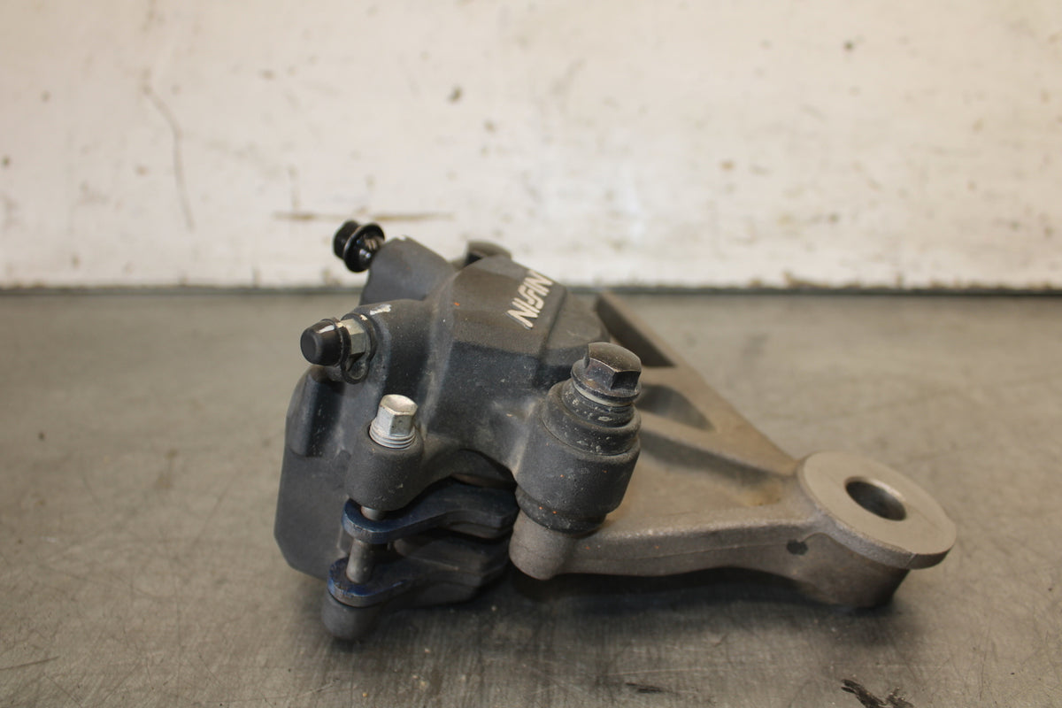 13-15 HONDA CBR500R REAR BACK BRAKE CALIPER W MOUNT BRACKET 43150-MGZ-J01 BB704