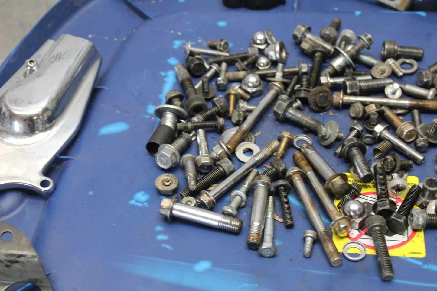 03-08 KAWASAKI VULCAN 1600 MOUNTING BOLTS HARDWARE MOTOR SCREWS BB196