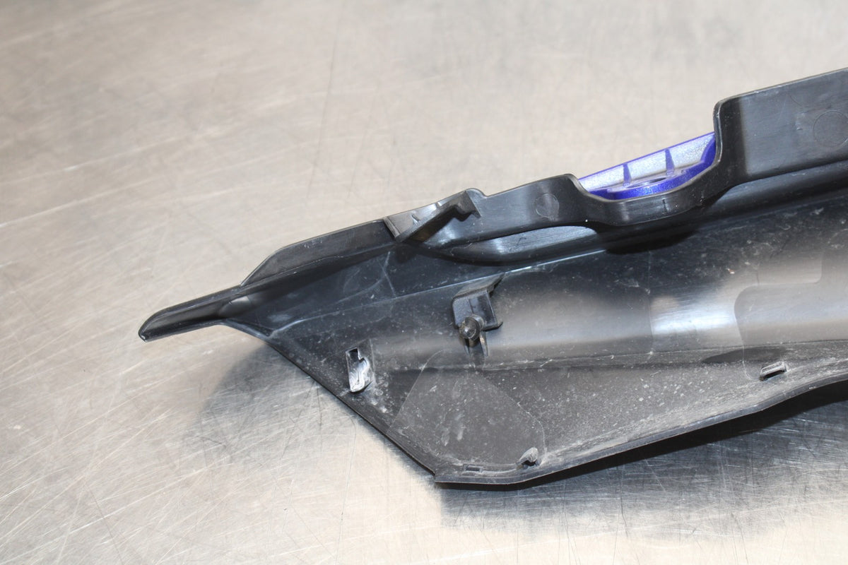 23-24 YAMAHA MT-07 LEFT REAR BACK TAIL FAIRING COWL SHROUD BB194