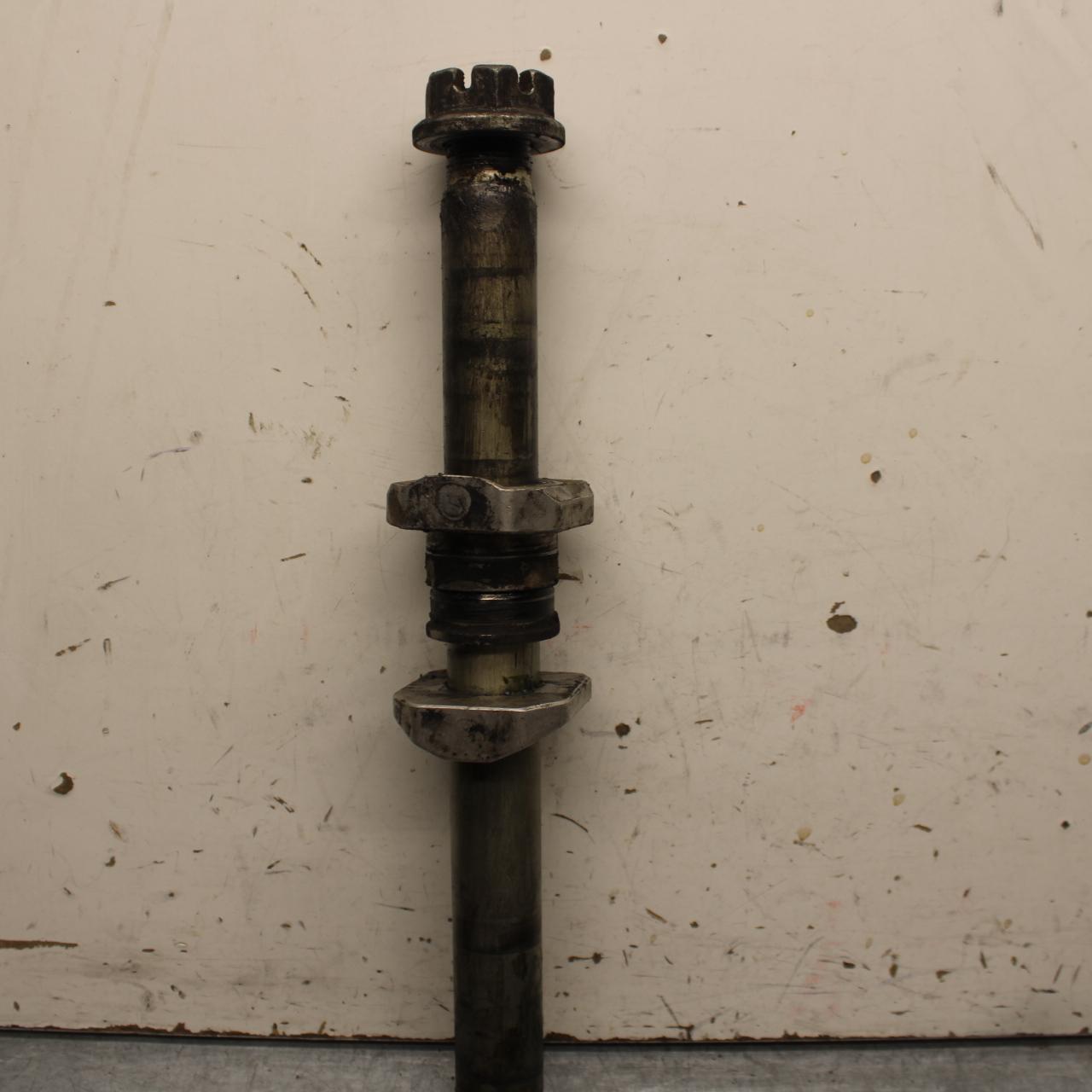 06-07 SUZUKI GSXR750 REAR AXLE BACK WHEEL RIM PIVOT BOLT AXEL 64711-49G10 BB645