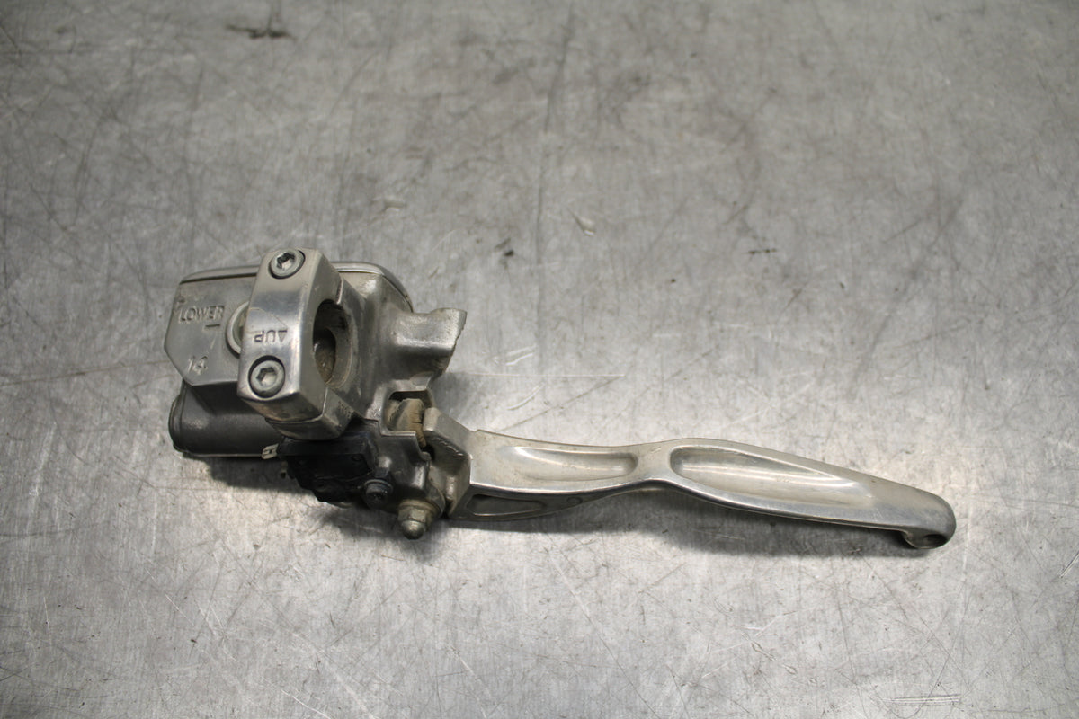 02-04 HONDA VTX1800S FRONT BRAKE MASTER CYLINDER BB712