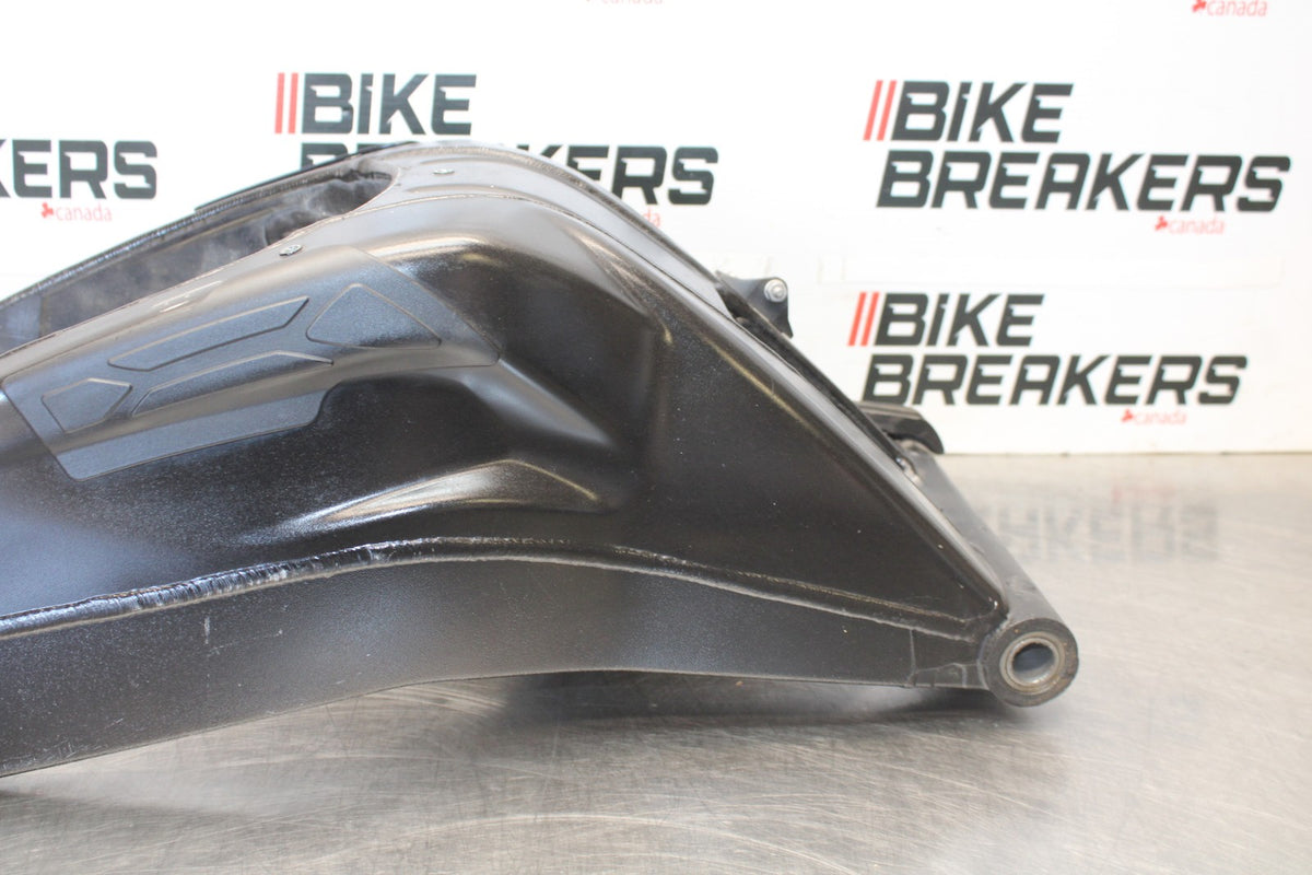 14 BMW S1000R REAR SWINGARM BACK SUSPENSION SWING ARM BB604