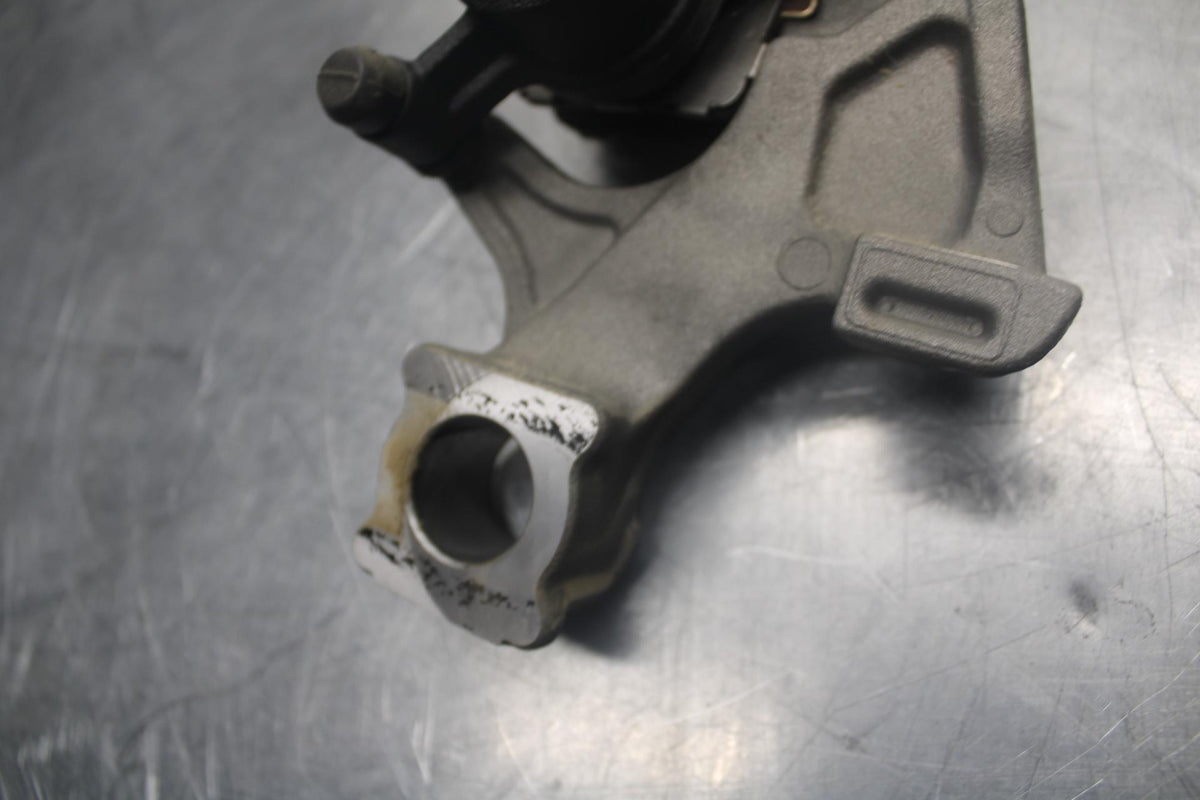 15-21 SUZUKI GSXR600 REAR BACK BRAKE CALIPER W MOUNT BRACKET BB460