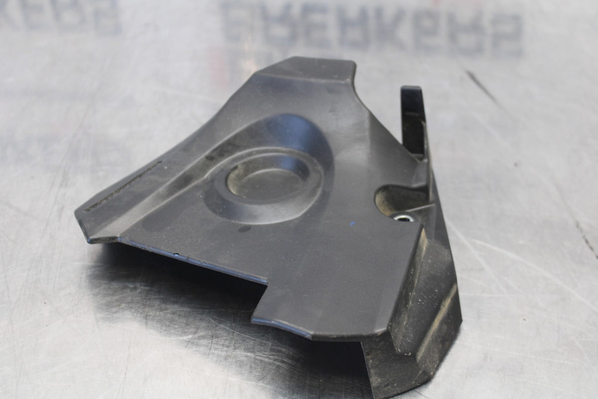 16 YAMAHA XSR900 ENGINE SPROCKET COVER BB786
