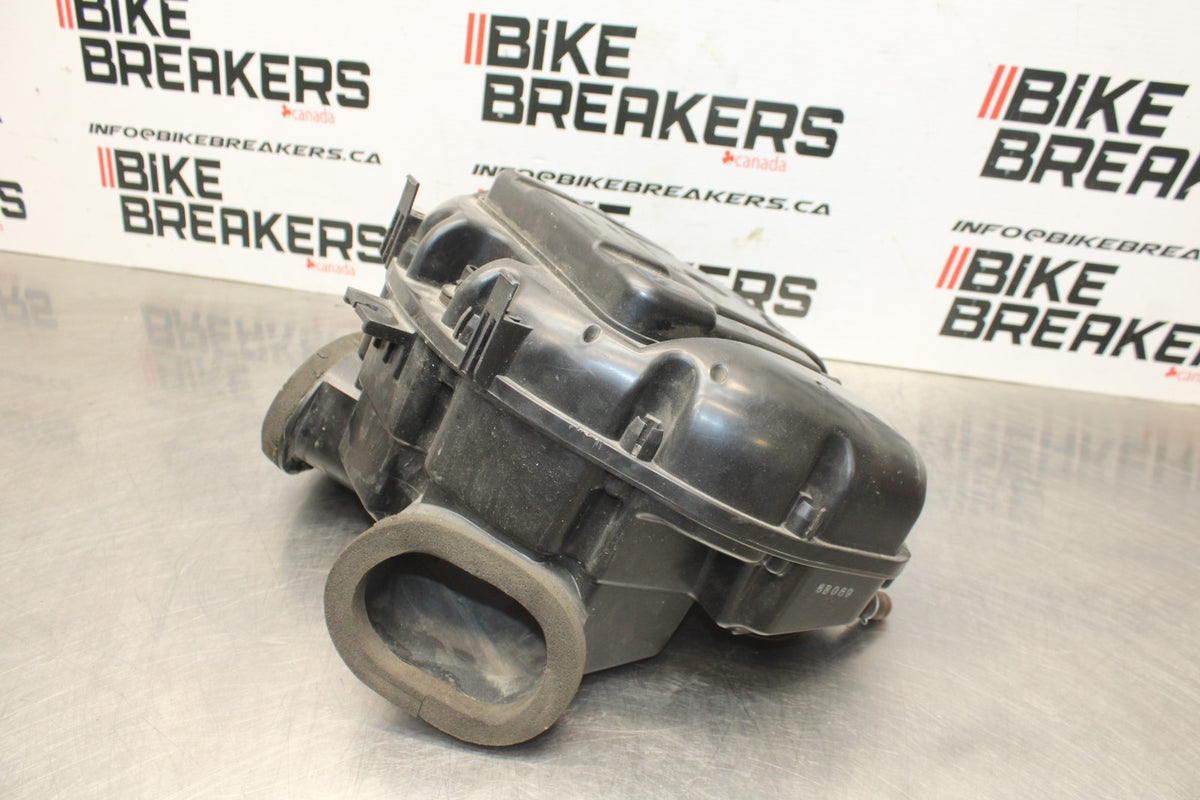 06-07 SUZUKI GSXR 600 AIRBOX AIR INTAKE FILTER BOX BB845