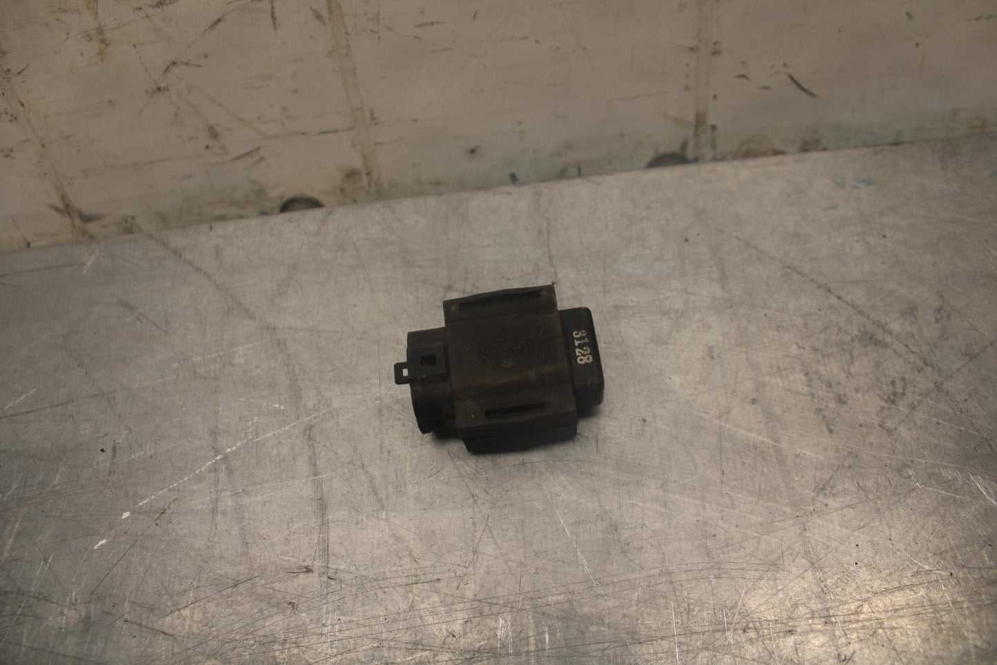 03-04 SUZUKI GSXR1000 TIP OVER BANK ANGLE CRASH SENSOR SWITCH  33960-06G00 BB459